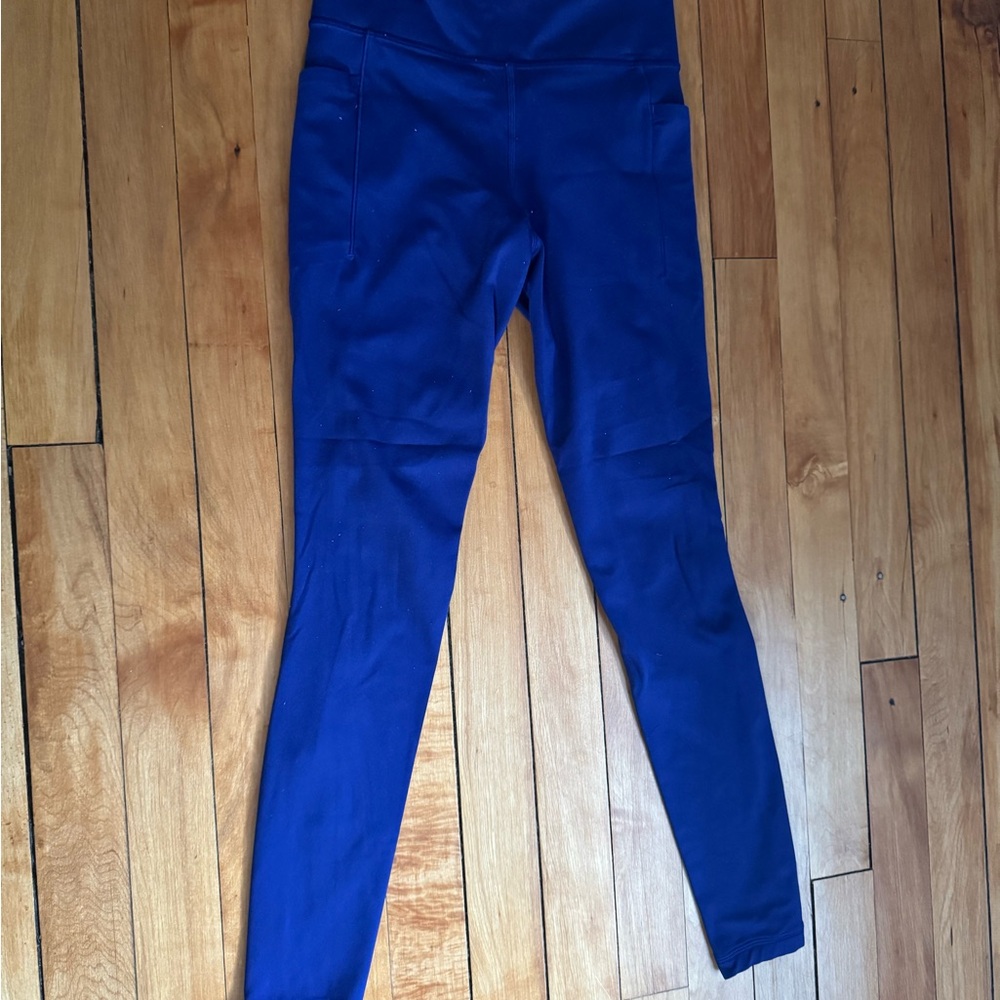 Athleta Navy Salutation Stash Tights